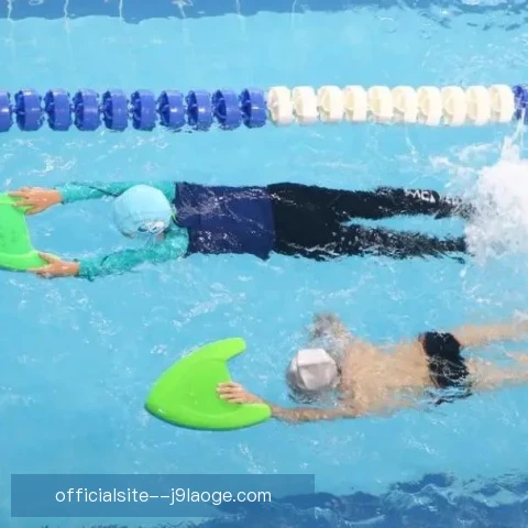短池游泳泳衣合规升级，选手装备选择有了统一标尺